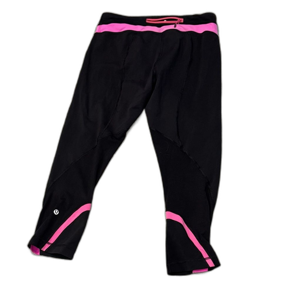 Lululemon Athletica Black and Pink Cropped Leggings - 8